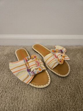 Gianni Bini Jaxson Linen Mismatched Beaded Buckle Sandals Size 8